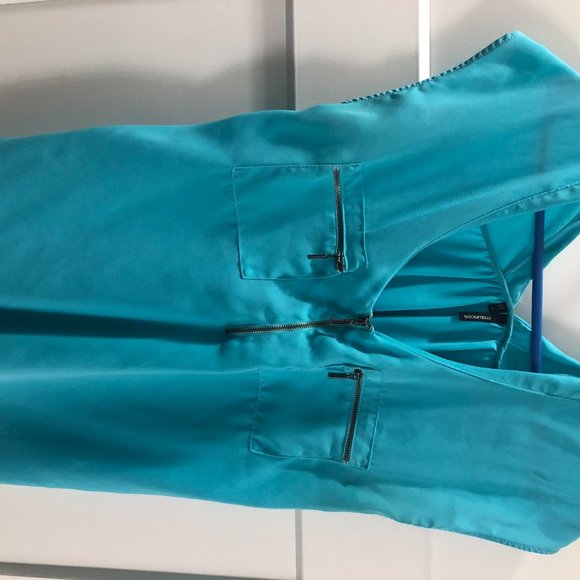 Blue top - Picture 3 of 4